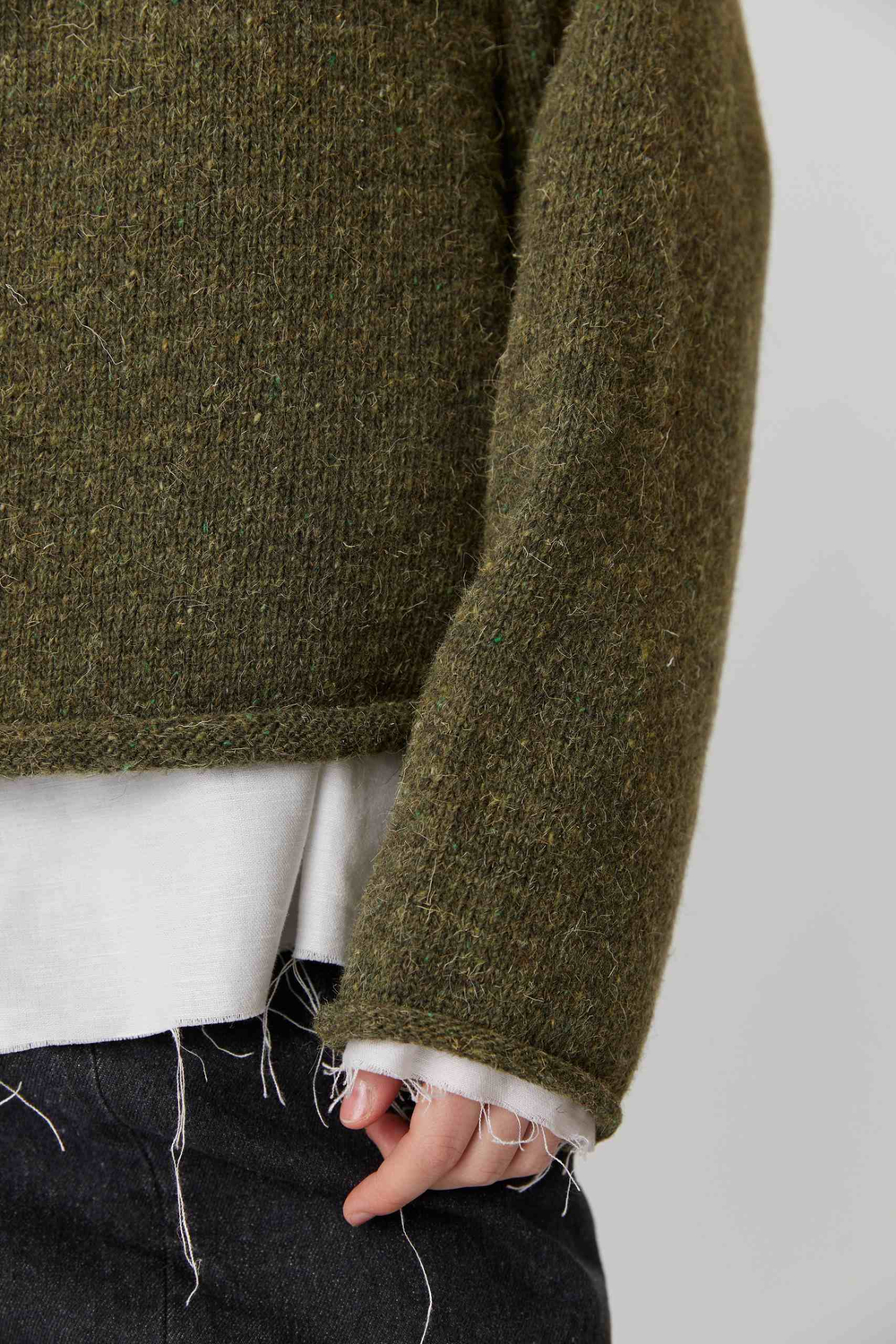 Рыбацкий свитер из шерсти цвета хаки