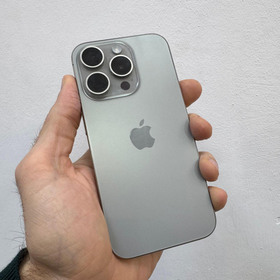 Apple iPhone 15 Pro 256GB 89% АКБ без ремонта без вскрытия (полный комплект)