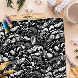 Ткань Барби бело-серые абстракции