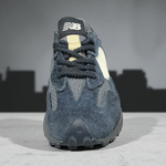 New Balance 327 • Blue