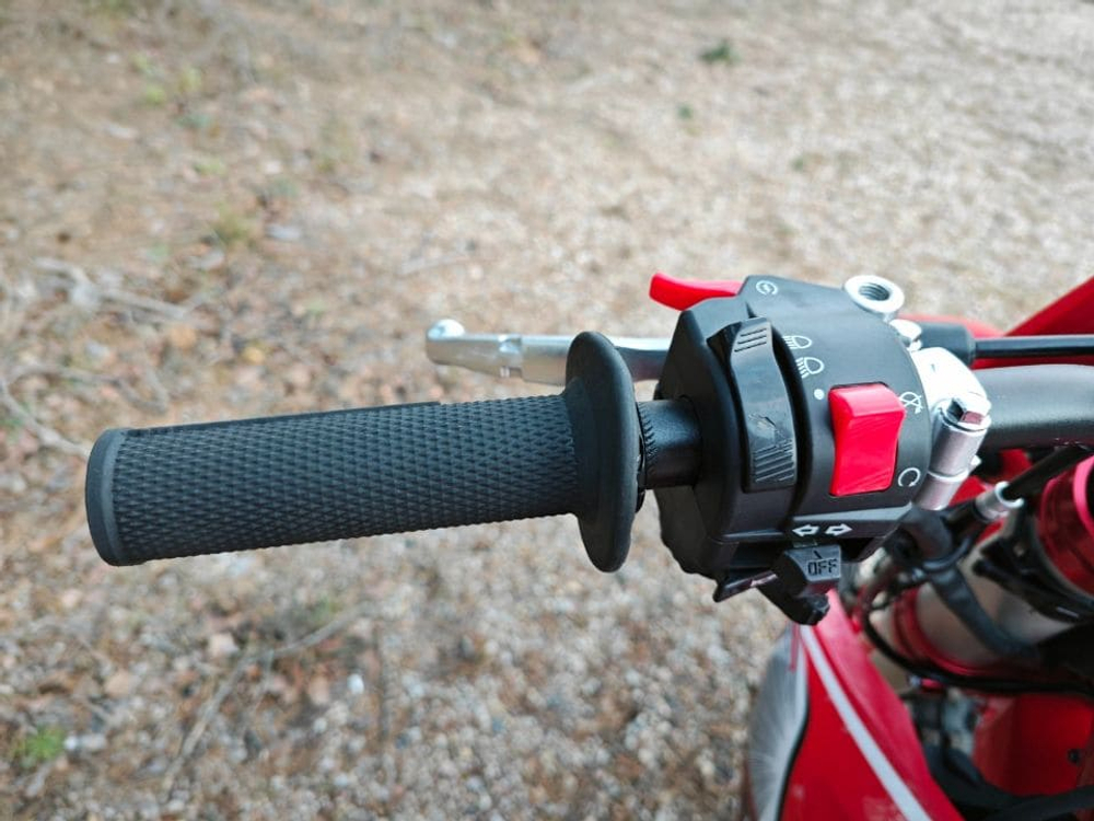 Мотоцикл кроссовый эндуро REGULMOTO Holeshot Red Edition