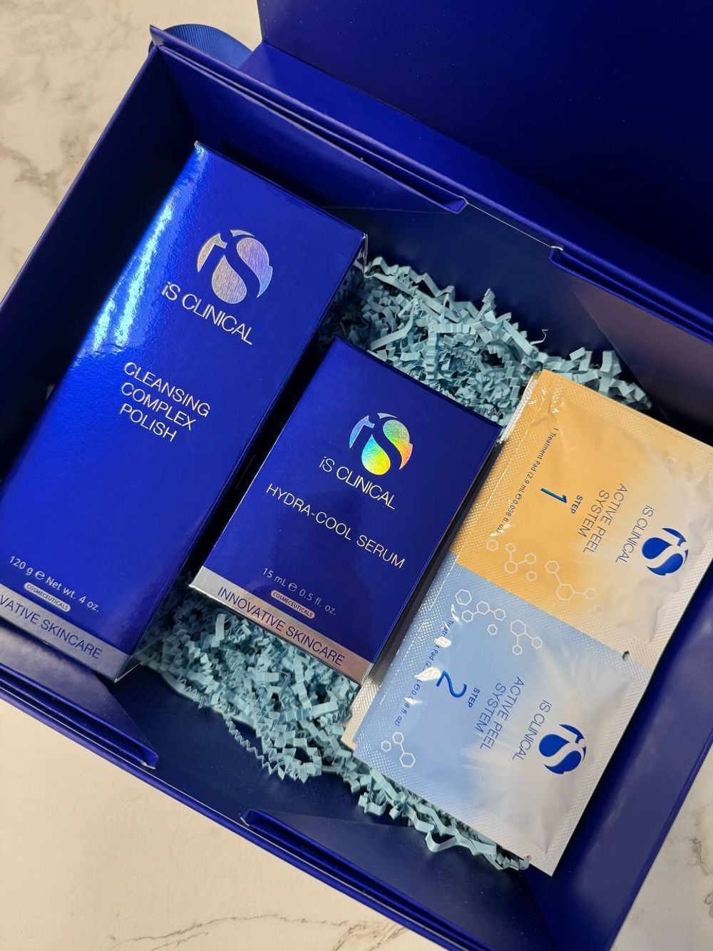 iS Clinical Набор Limited box "Hydration&Radiance»