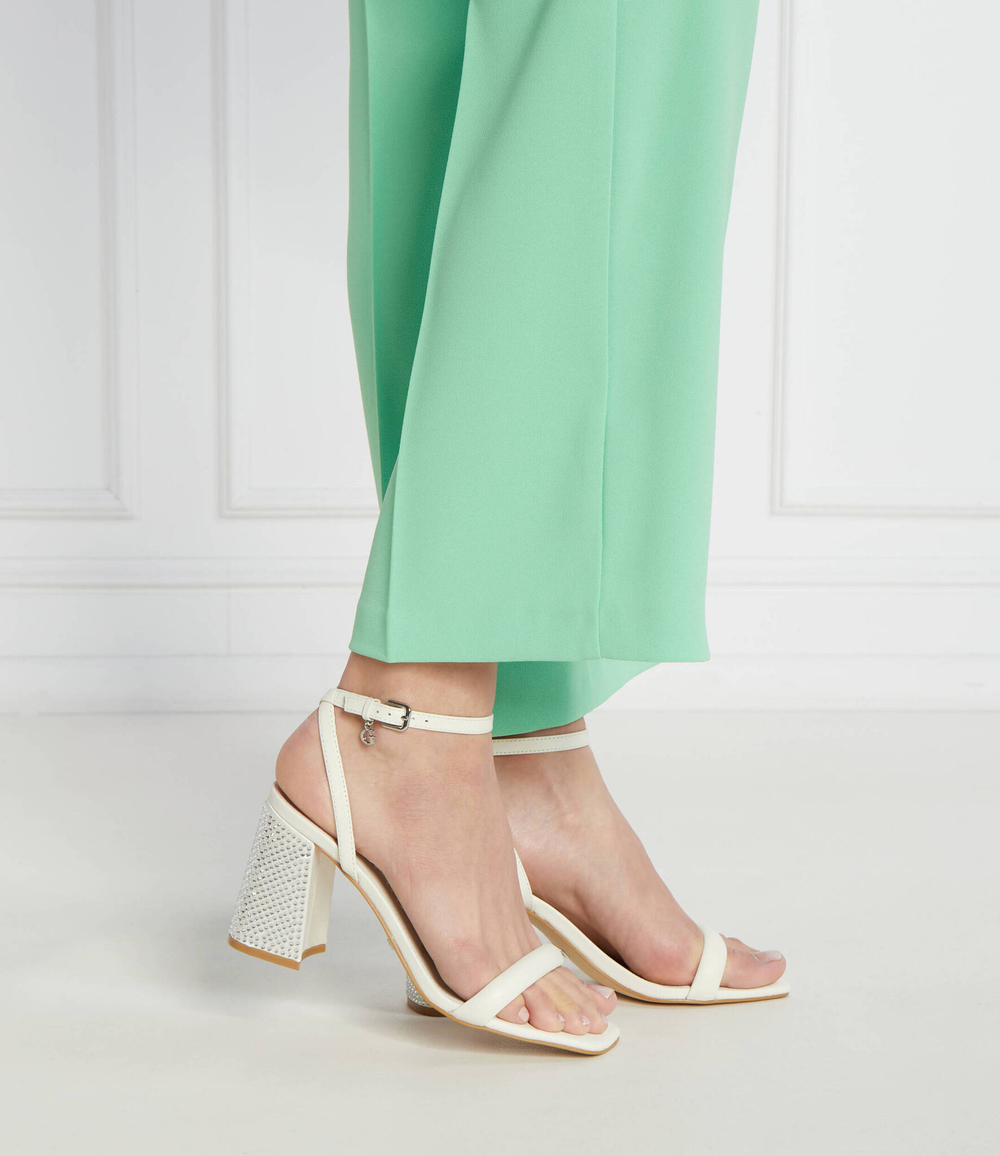 Кожаные босоножки на каблуке Guess - экрю(FLJGEL LEA03)