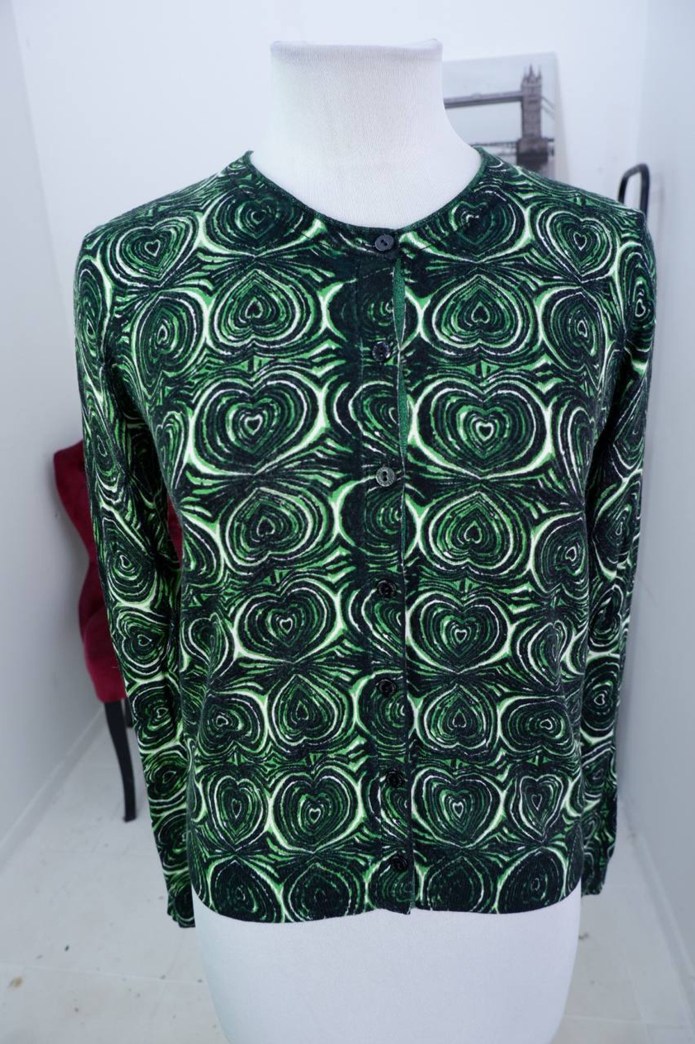 Кардиган Twinset красивой расцветки, визуально 46 размер