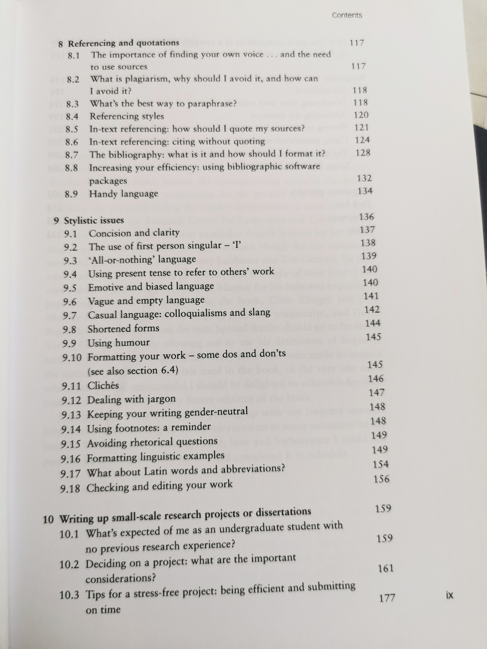 Writing Essays in English Language and Linguistics