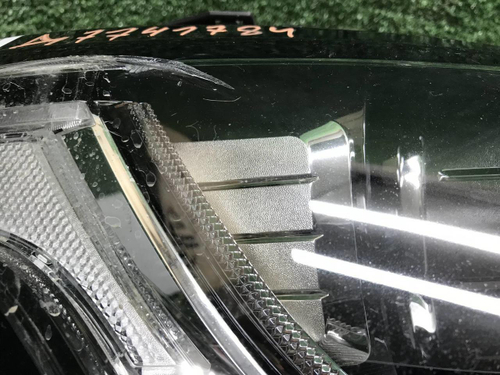 Фара правая Range Rover Vogue 4 12-17 ксенон