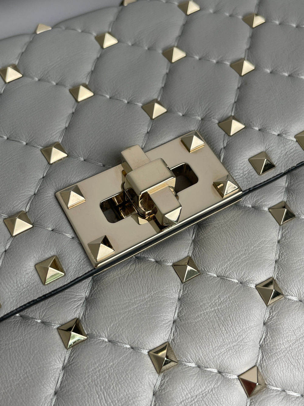 Сумка Valentino Rockstud Spike medium
