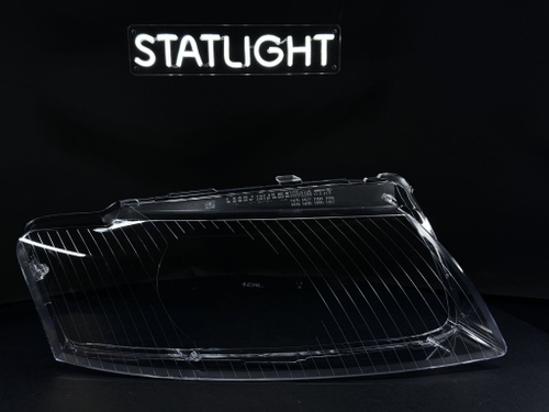 Правое стекло фары AUDI A8 D3 2004-2009