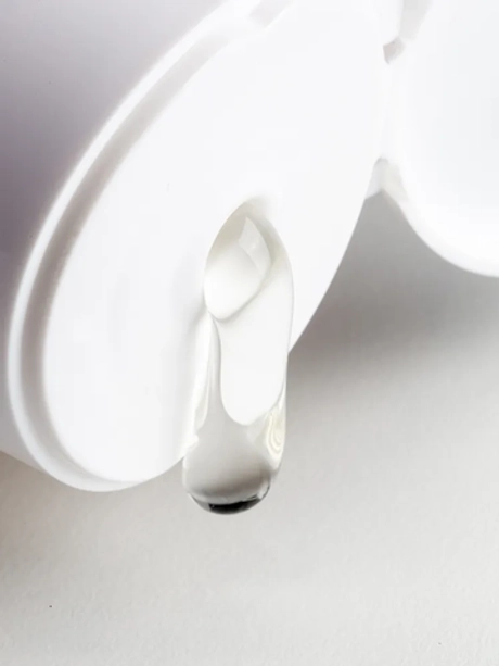 Шампунь с маслом семян овса для объема нормальных, тонких и ослабленных волос / Forme Volume Shampoo 300 мл