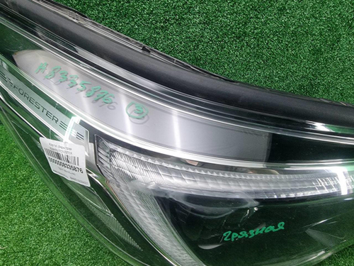 Фара правая Subaru Forester 5 SK (2018-2021) LED
