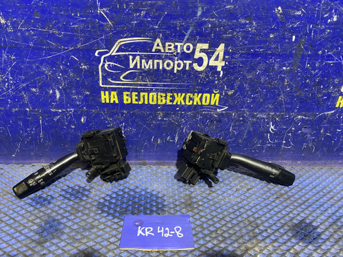 Переключатель подрулевой TOYOTA LITEACE 1999