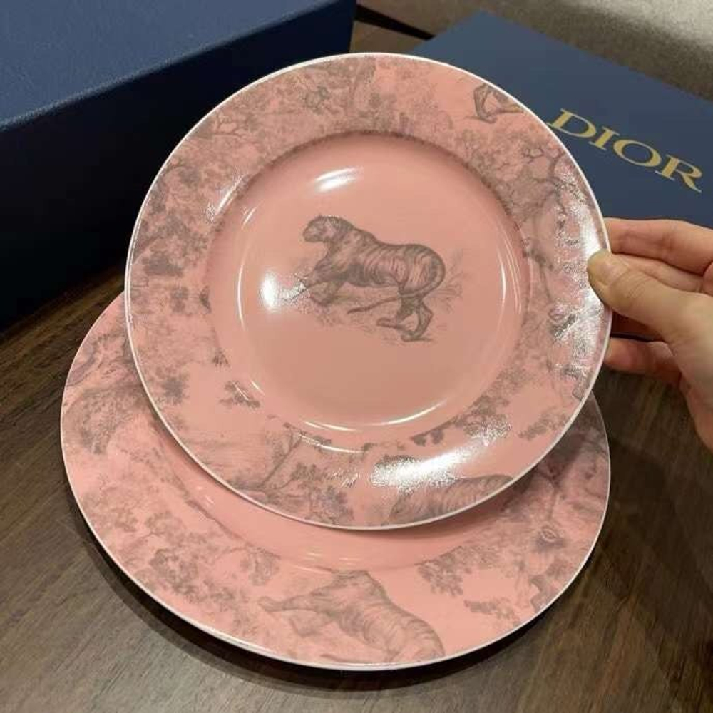 Набор посуды Dior