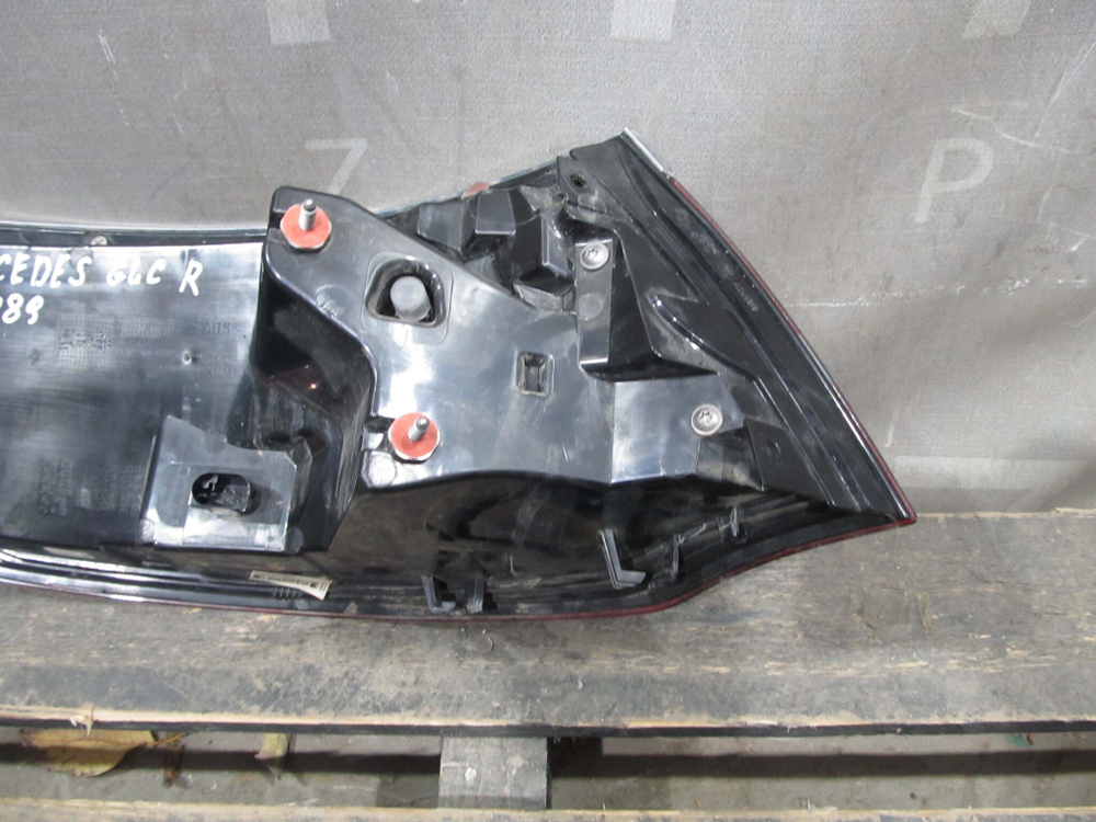 Фонарь задний правый Mercedes GLC (C253) Coupe 15-19 Б/У Оригинал A2539063602