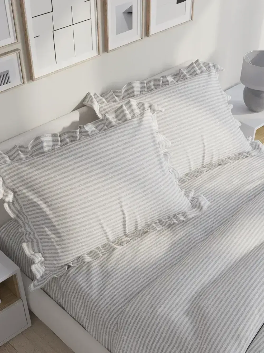 Декоративная наволочка с рюшами, оборками "Лутон" 40х60 см, 1 шт, без молнии