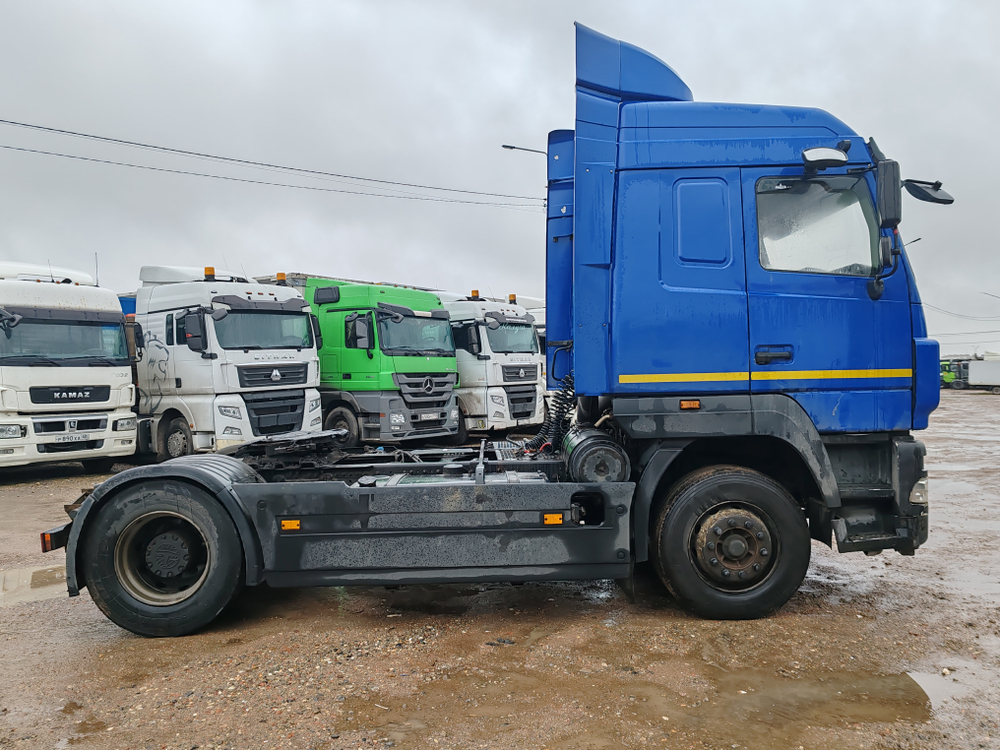 МАЗ 5440 4x2 Седельный тягач 544028-570-031 (Дизельный, 11,6 л, 423 л.с., МТ)