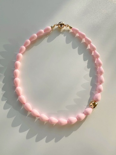 Ожерелье Сахарная вата из розовых бусин на магните