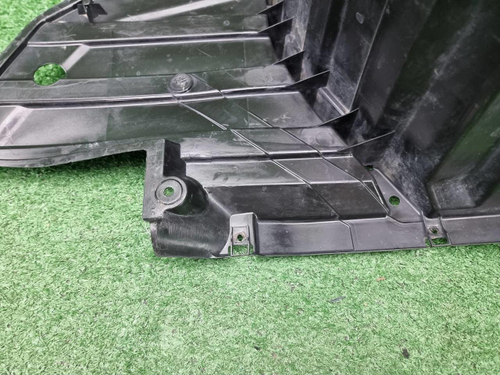 Подкрылок передний правый Suzuki Vitara 2 (14-24)