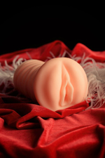 Мастурбатор-вагина Nymph с вибрацией