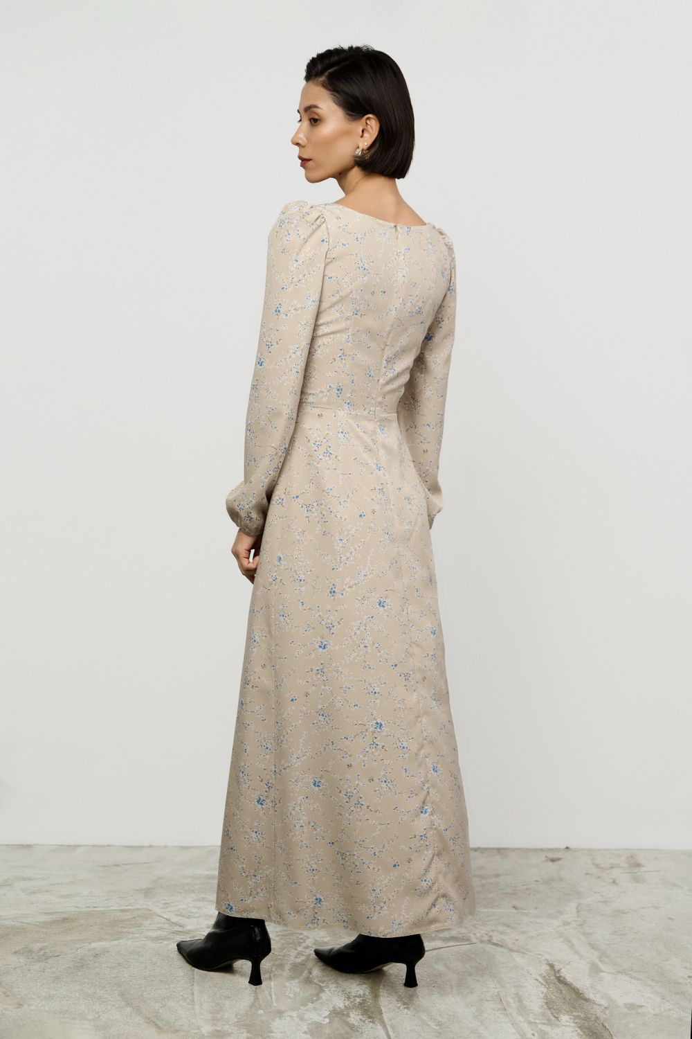 Платье-каре макси