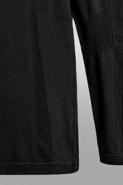 ZARA ТЕРМОФУТБОЛКА ДЛЯ КАТАНИЯ НА ЛЫЖАХ, ЧЕРНЫЙ