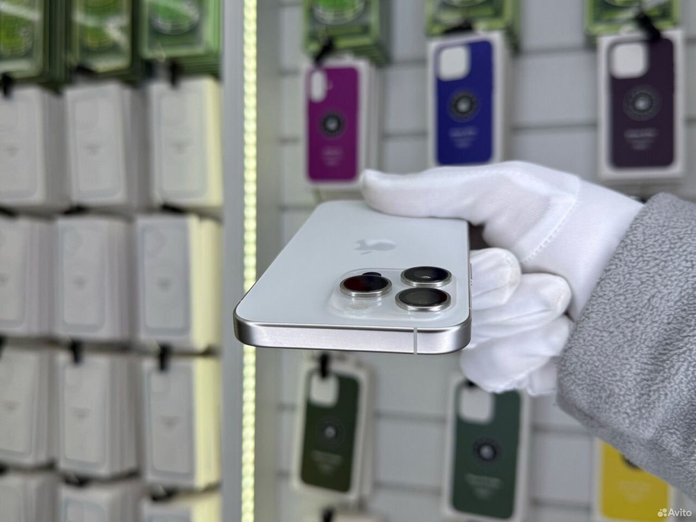 iPhone 15 Pro, 128 ГБ, SIM + eSIM б/у