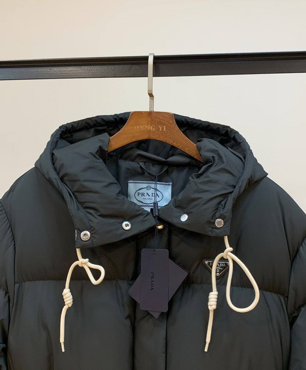 Пуховик Prada