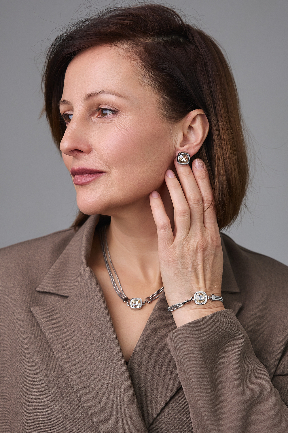 EL SSN3039 Колье