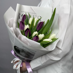 15 тюльпанов микс в стильной упаковке