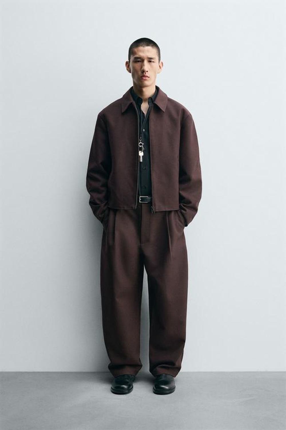 ZARA БРЮКИ BALLOON FIT С ЗАЩИПАМИ, БУРГУНДИ