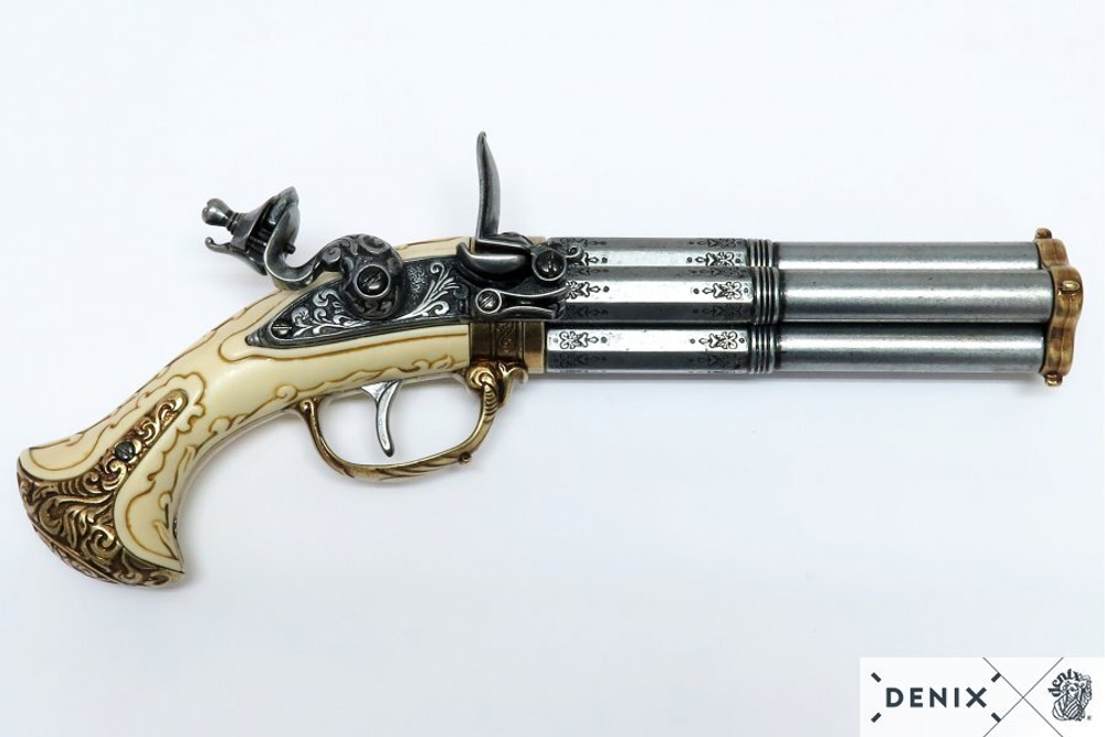 Пистоль 4-х ствольный револьверный, системы Флинтлок, рукоять - под слон. кость, Франция 18 в. DE-1310