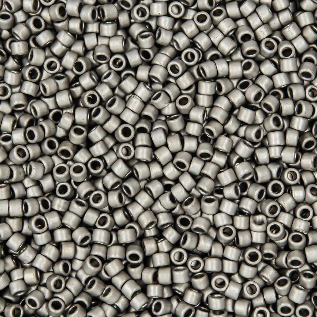 Японский бисер TOHO Treasure (№566), металлизированный, непрозрачный матовый