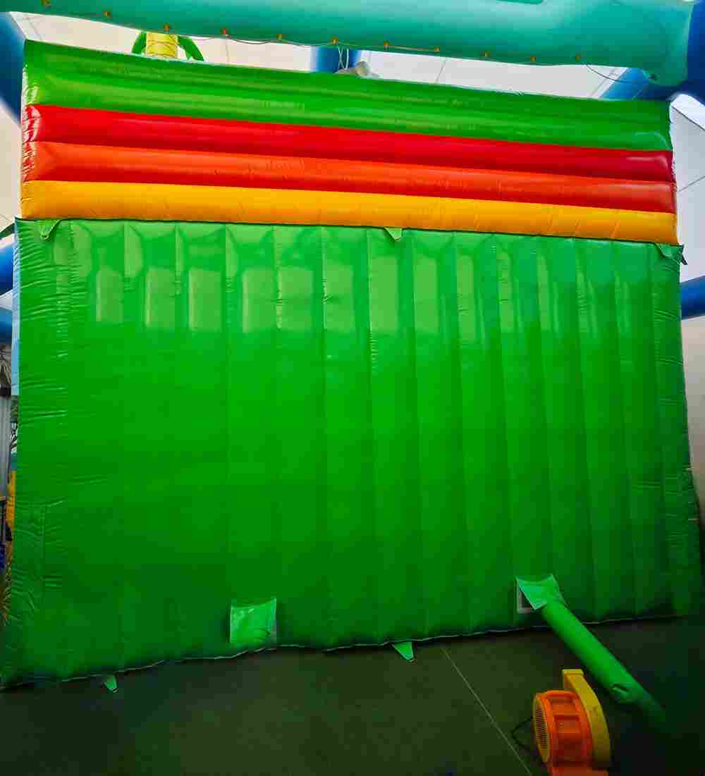 Коммерческий надувной батут «Мир Сафари», 14*7*7,5 м