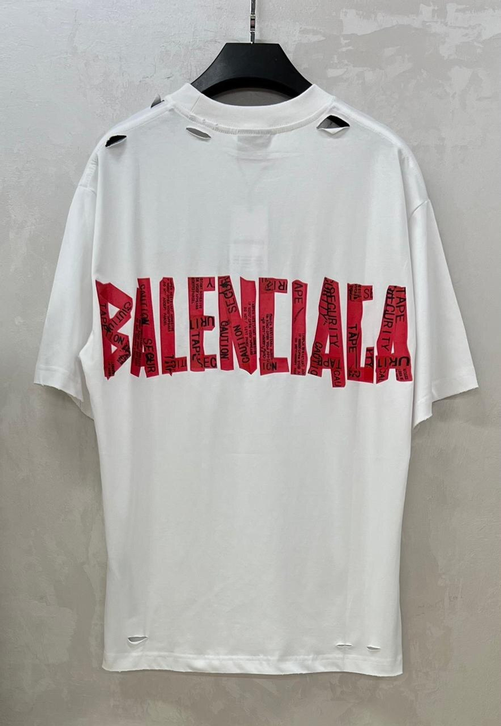 Футболка Balenciaga