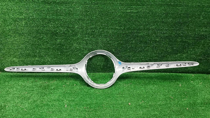 Накладка решетки радиатора Mercedes CLS C257 (2017-2021)