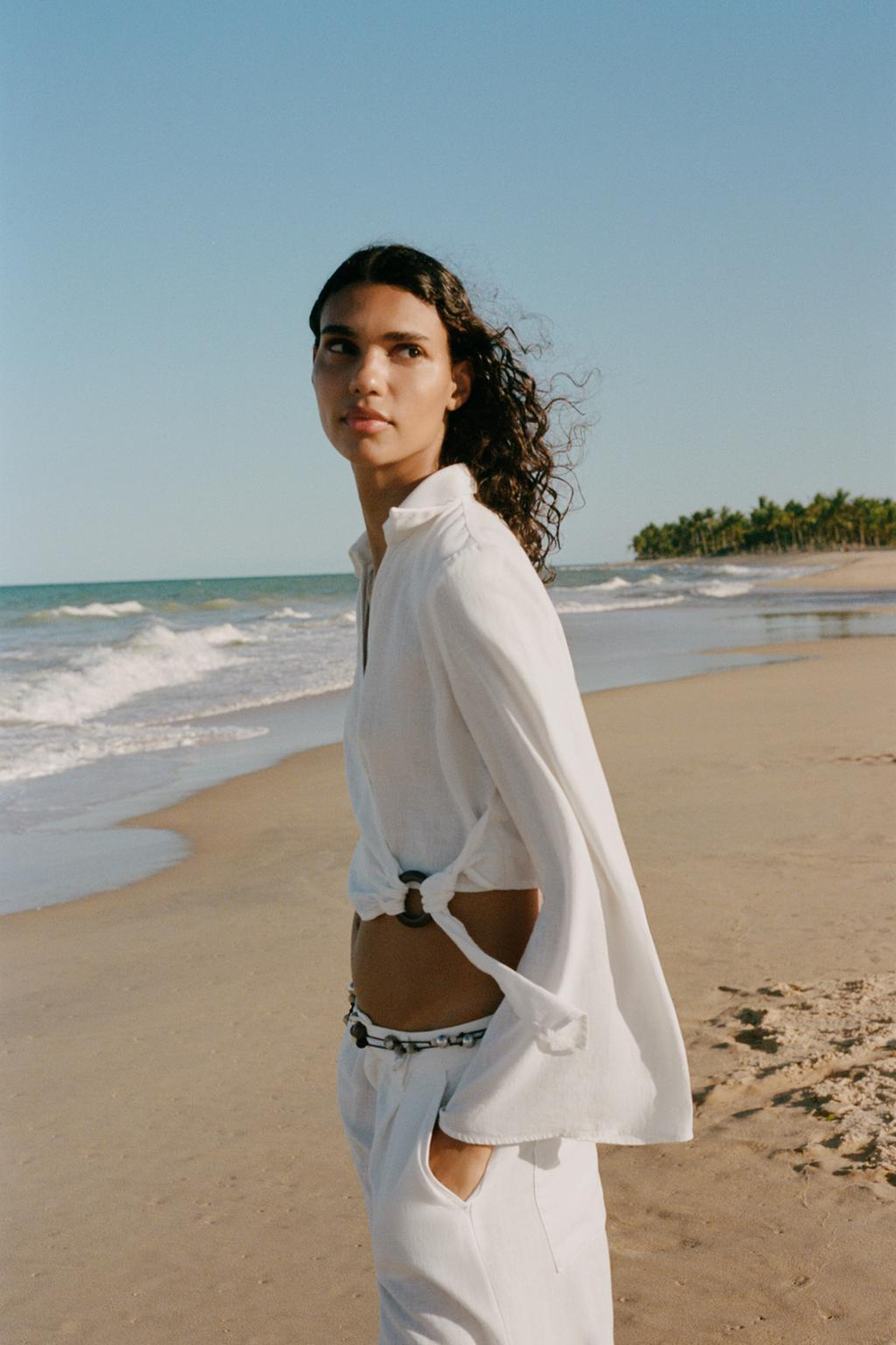 ZARA ТОП В СТИЛЕ РУСТИК С ПРЯЖКОЙ, ЖЕЛТОВАТО-БЕЛЫЙ