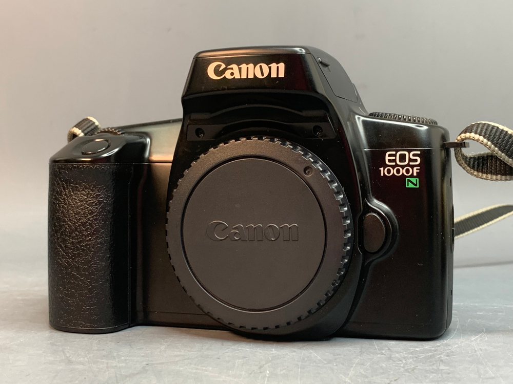 Canon EOS 1000F N body