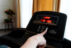 Беговая дорожка Hasttings Silver