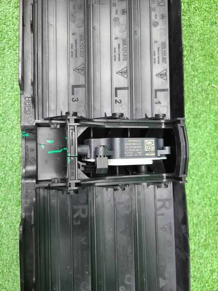 Жалюзи радиатора Porsche Macan 95b (2014-2021)