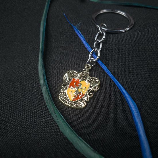 Брелок металлический с эмалевым покрытием факультета Гриффиндор, 2,6см*2,4см