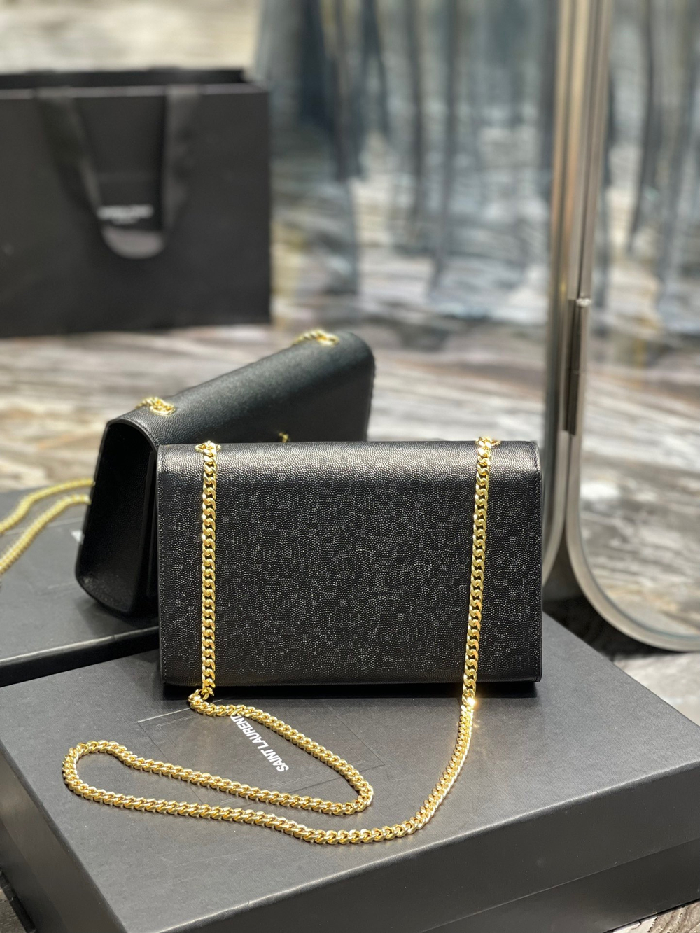 Saint Laurent Kate Medium Bag 24 cm