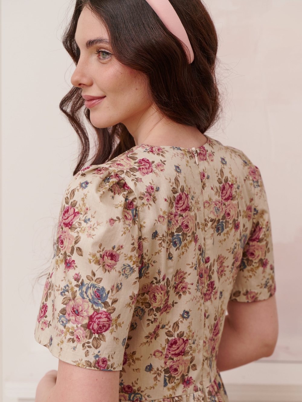 Платье с коротким рукавом