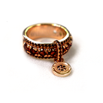 Кольцо с медальоном