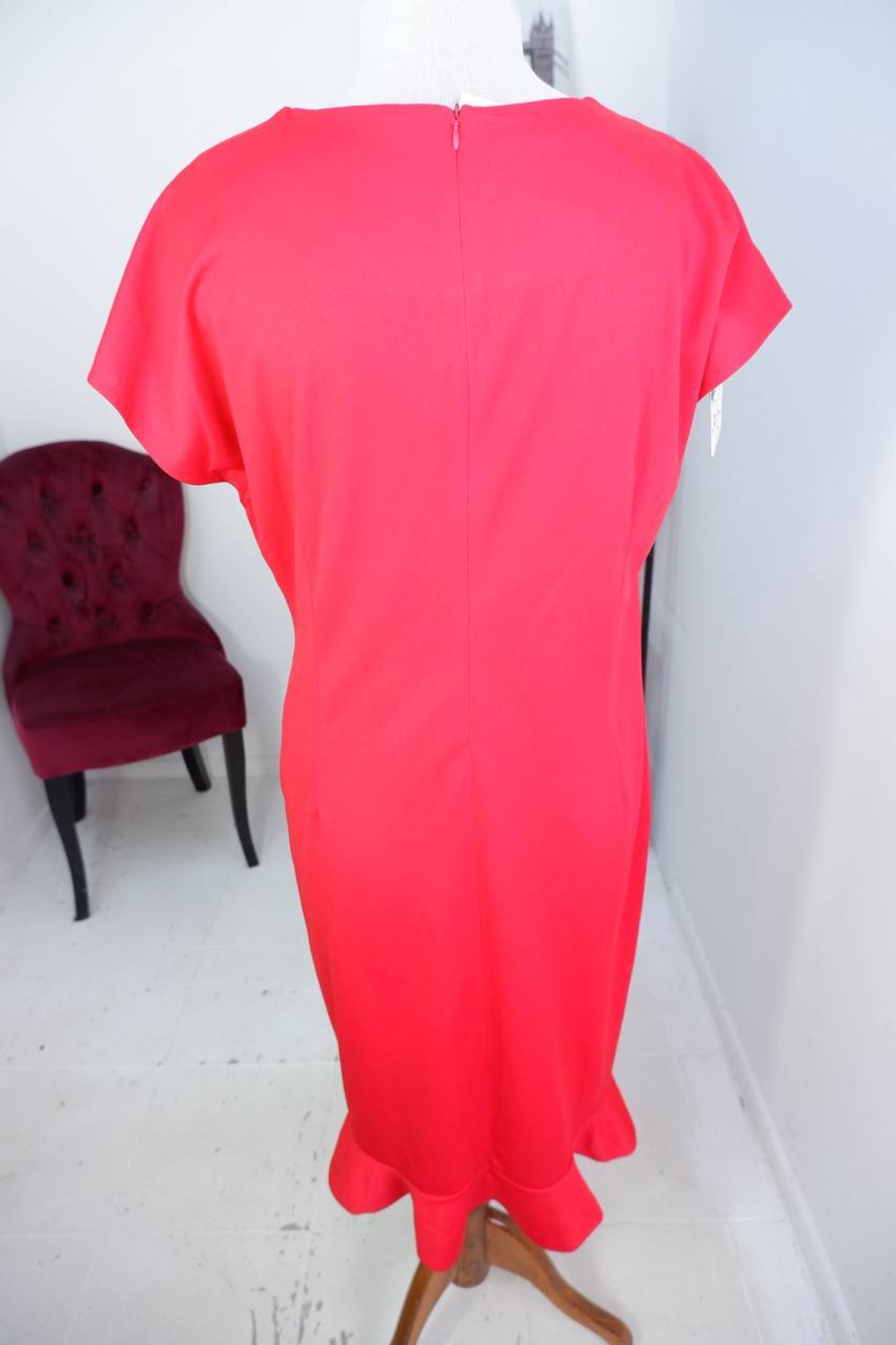 Платье Aziar для свидания, визуально 56 размер, новое