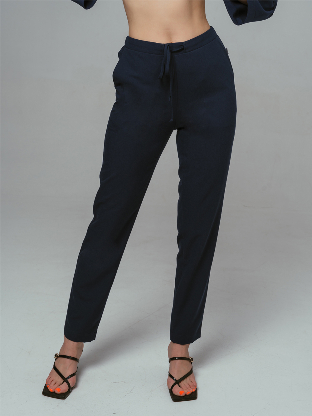 Современный медицинский костюм для медиков