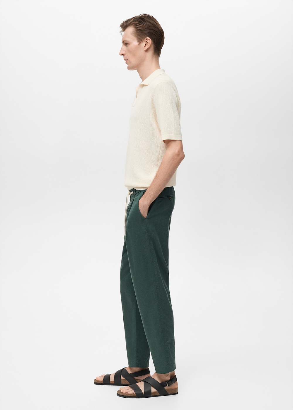 Льняные брюки slim fit со шнурком