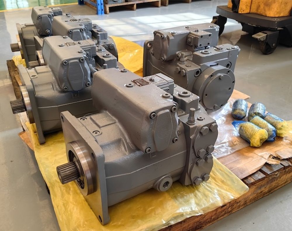 A4VG250HD1DM1/32R-NZD10F021D-S - Насос аксиально-поршневой реверсивный регулируемый с наклонной шайбой для замкнутой гидросистемы, рабочий объем 250 см3, HD1DM1 = Пропорциональный регулятор гидравлический, номинальное давление 400 бар