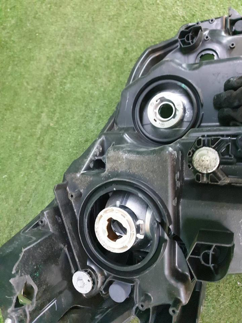 Битая Фара левая Suzuki Vitara 2 (2014-2019) галоген