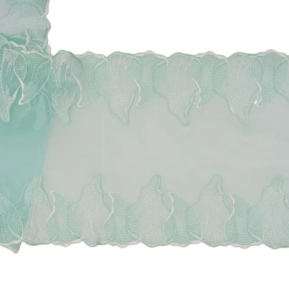 Вышивка на сетке ментол 23 см