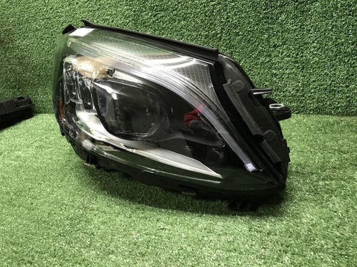 Фара правая Mercedes C w205 (18-23) Multibeam LED