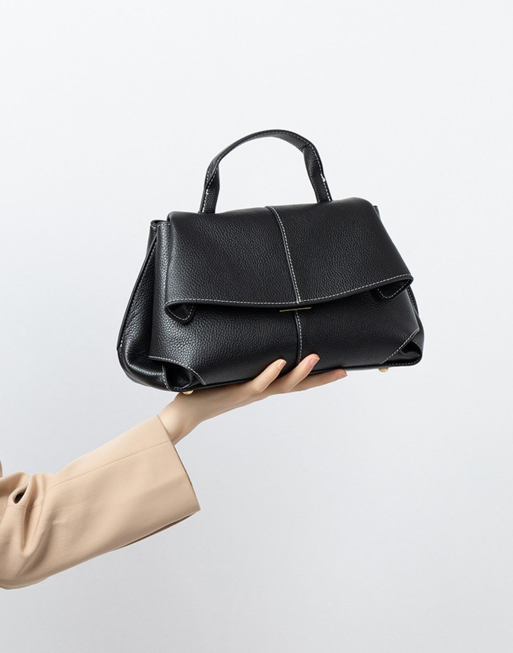 Сумка XOXO LEGENDS АМОНЕТ | Черный